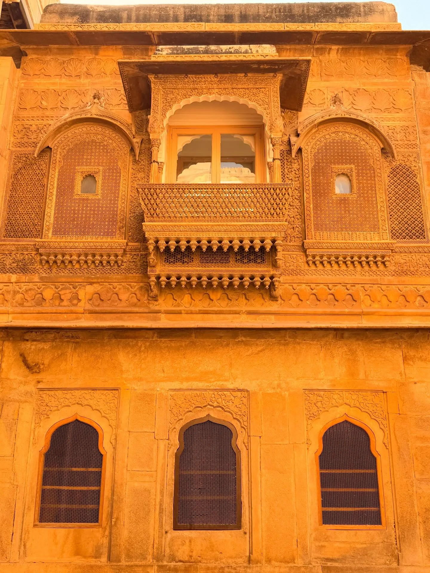 Historic market alleyways and handicraft shops in Jaisalmer